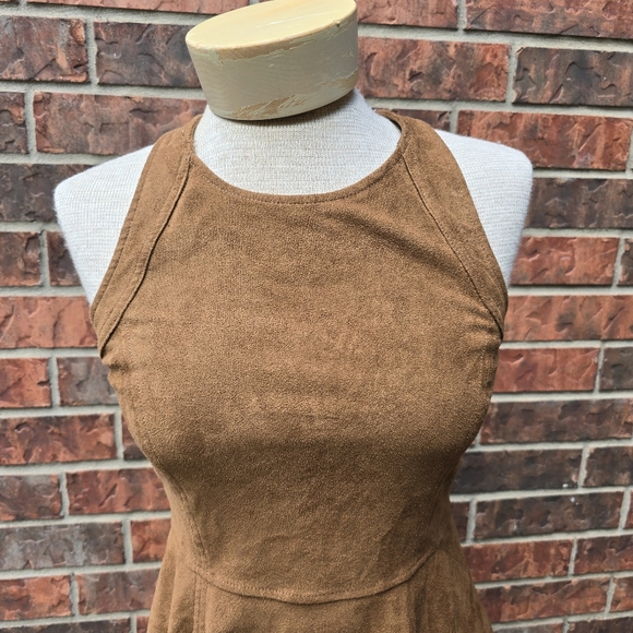 Express Women Brown Suede Like Dress Size Small Scalloped Hem Sleeveless - Picture 7 of 15